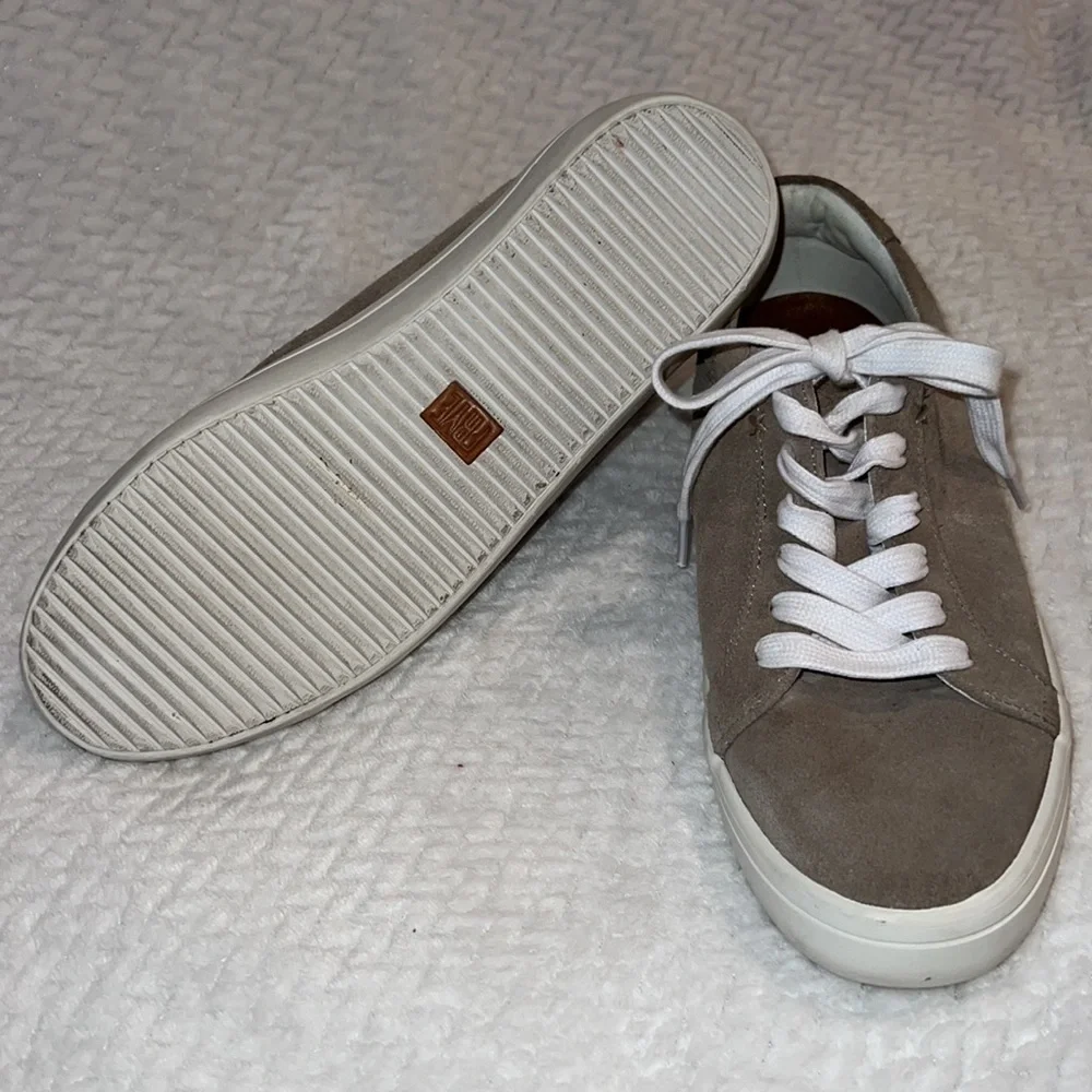 Frye Kerry Low Top Lace Up Women Sneaker Size 9.5M Tan Suede